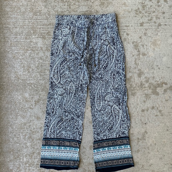 Rose & Thyme Boho Wide Leg Pants - Picture 2 of 13